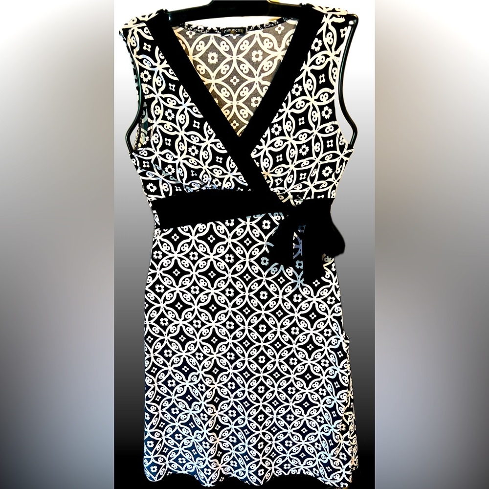 Maurices XS ❤️ Beautiful Black and White Dress 👗